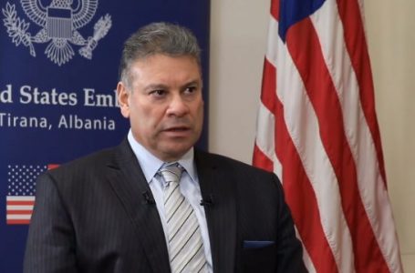 ​Escobar: Kosova dhe Serbia të zotohen se nuk do të ketë dhunë