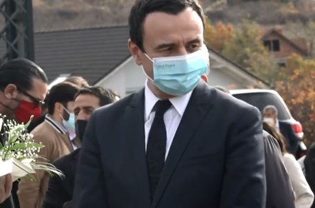 Kurti për vrasjen e trefishtë në Gllogjan: Sasia e informacionit është duke u shtuar