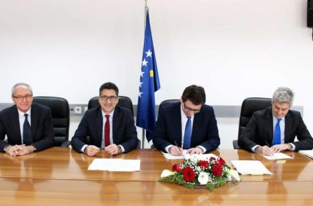 Ministri i Financave, Hekuran Murati nënshkruan marrëveshje me dy banka evropiane