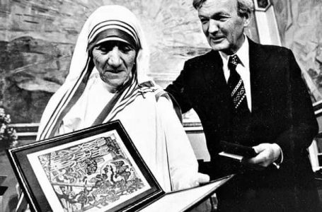 Fjalimi emocionues i Nënës Terezë kur mori Çmimin “Nobel” për Paqe