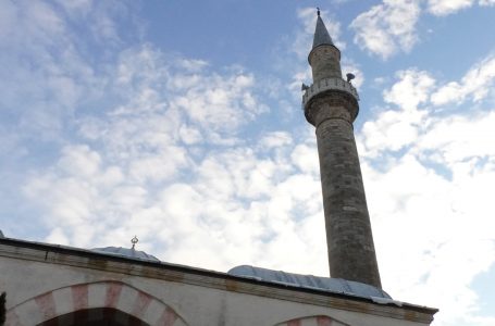 Xhamia e Hadumit ndër vendet më të vizituara në Gjakovë