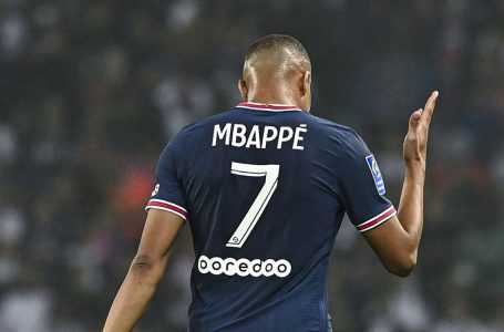 PSG gjen zëvendësuesin e Mbappe