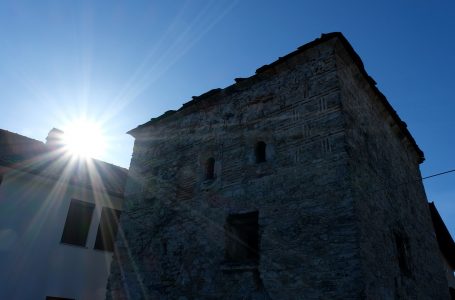 Njëra ndër kullat më të vjetra në Kosovë, në gjendje jo të mirë