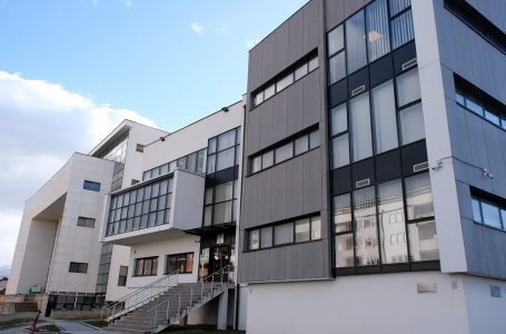 Aktakuzë për keqpërdorim të pozitës dhe marrje të ryshfetit ndaj një zyrtari në Gjakovë