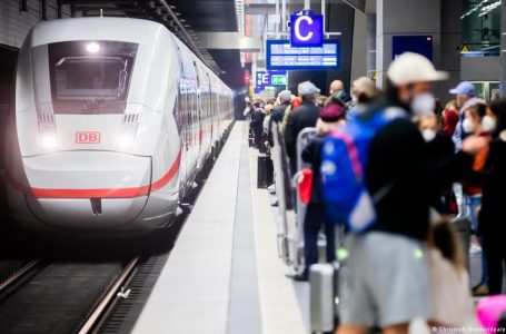 ​Hekurudhat gjermane e austriake ofrojnë transport falas për ukrainasit