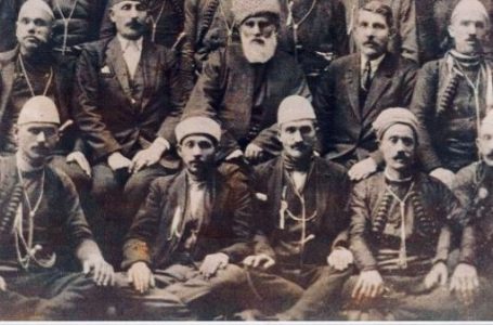 Delegacioni i shqiptarëve në 1927 që shkoi në Beograd për të kërkuar të drejta