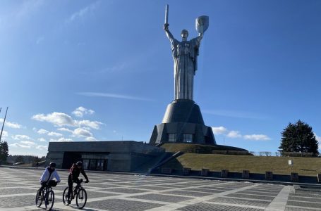 Nga metropol europian i arteve në zonë lufte: Transformimi i Kievit në më pak se 1 javë