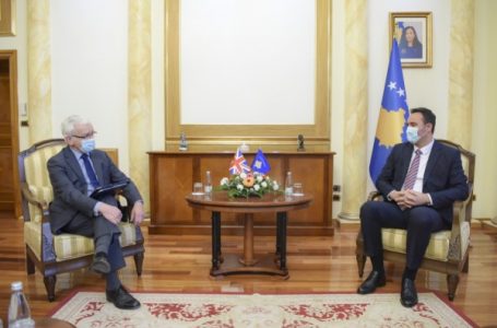 ​Konjufca: Mbretëria e Bashkuar ka pasur dhe vazhdon të ketë rol në çlirimin dhe rimëkëmbjen e Kosovës