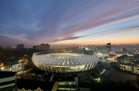 Zyrtare: Kampionati ukrainas pezullohet, UEFA thërret mbledhje urgjente pasi finalja e Ligës së Kampionëve pritet të zhvendoset