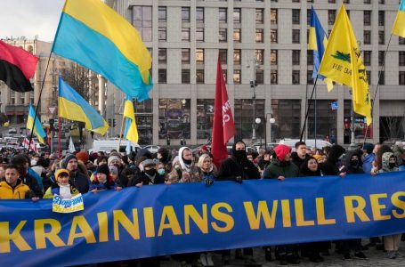 ​Ukraina dhe Rusia pajtohen për të biseduar, caktohet edhe vendi
