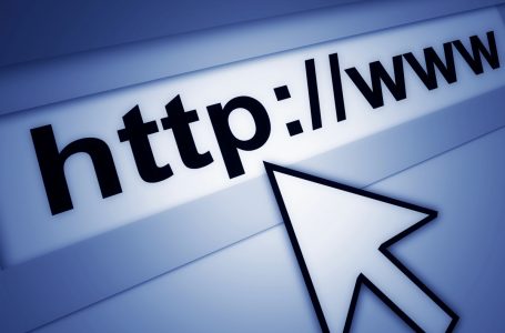 Elon Musk i siguron internetin Ukrainës, edhe kur rusët të ia ndalin