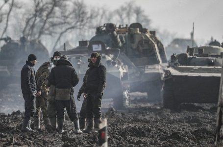 Del komunikimi mes ukrainasve trima e rusëve para sulmit ndaj një ishulli