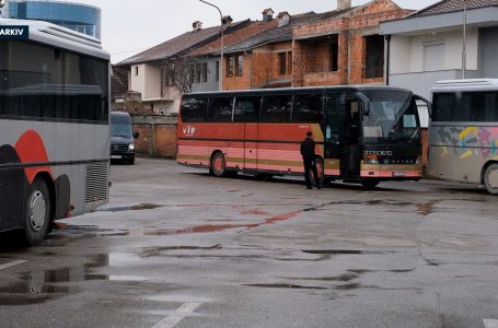 Shoqata e transportit në Gjakovë konfirmon rritjen e çmimit të biletave