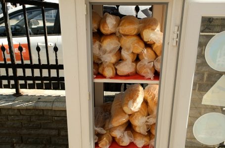 Bukë pa pagesë për ata që nuk kanë mundësi ta blejnë