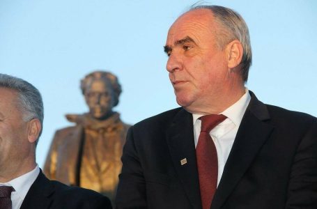 Vdes Haki Rugova, ish-kryetari i Komunës së Istogut
