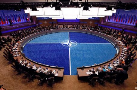 NATO do të mbajë takim të jashtëzakonshëm për Ukrainën