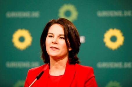 Baerbock: Në fillim hezituam, por tani do të bëjmë gjithçka për të siguruar fitoren e Ukrainës