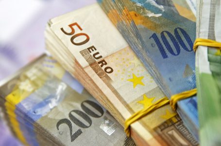 Hera e parë në 7 vjet që barazohet me Euron: Pse frangu zviceran tani është kaq i fortë?
