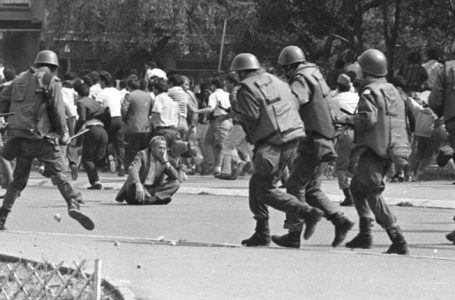 Më 28 mars 1989, në Kosovë shpërthyen protestat e mëdha kundër represionit të Serbisë