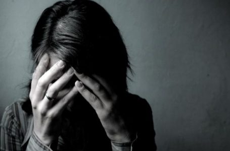 Komisioni qeveritar: Të mbijetuarat e dhunës seksuale gjatë luftës kanë nevojë për përkrahje të vazhdueshme
