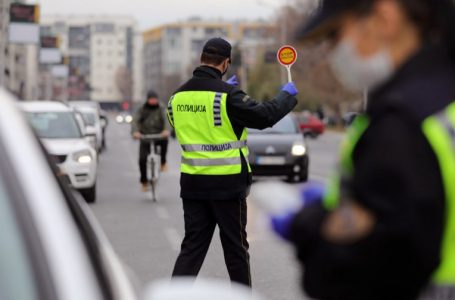 Shtetasi i Shqipërisë nuk respekton urdhrat e policëve në Dragash