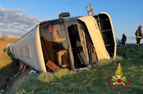 Aksidentohet në Itali autobusi me refugjatë ukrainas, një i vdekur
