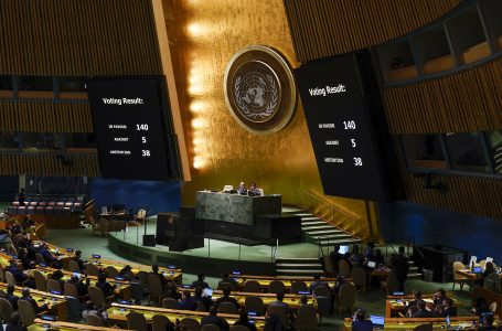 Asambleja e Përgjithshme e OKB-së miraton rezolutë për mbrojtje të civilëve në Ukrainë