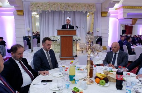 Këshilli i Bashkësisë Islame në Gjakovë organizoi iftar për Ramazan