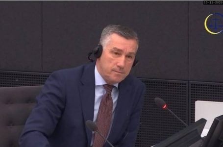 Gjykata Speciale ia vazhdon paraburgimin Kadri Veselit
