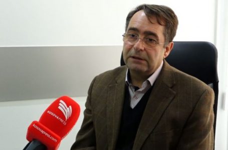 Peci: Për të zgjidhur situatën me targat në bisedime duhet të përfshihet edhe NATO-ja