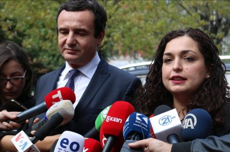 ​Liderët e shtetit vlerësojnë lartë lansimin e tregut online për blerje dhe shitje makinash: Do të ketë ndikim në ekonomi
