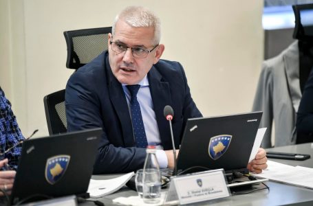 Sveçla tregon kur përfundon koncept-dokumenti për vettingun në MPB