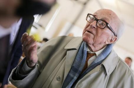 Vdiq në moshën 109 vjeçare shkrimtari i njohur