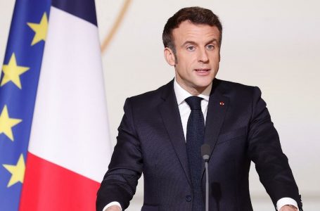 Macron aleatëve: Mos jini “frikacakë” për Ukrainën