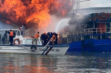 Shpërthen zjarri në tragetin me 134 pasagjerë, të paktën 7 viktima (Video)