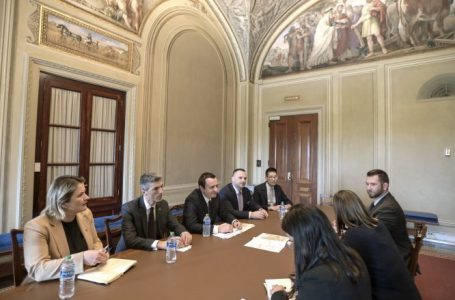 Kryeministri Kurti takoi në Washington kongresisten Elissa Slotkin