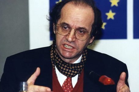 Ibrahim Rugova: Kokën mund të ma ndërrojnë, por mendimin kurrë