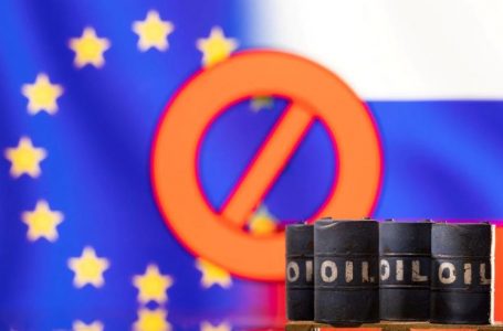 BE përjashton 3 shtete anëtare nga embargo ndaj naftës ruse