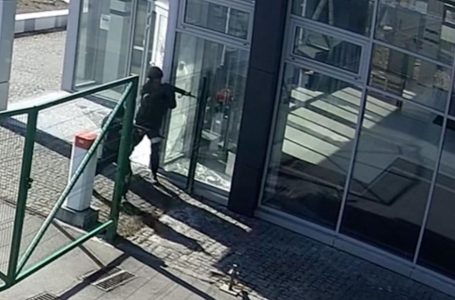 CNN publikon pamjet, momenti kur ushtarët rusë vrasin dy civilë ukrainas
