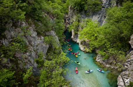 Turistët bien në greminë në Valbonë, dyshohet për të vdekur
