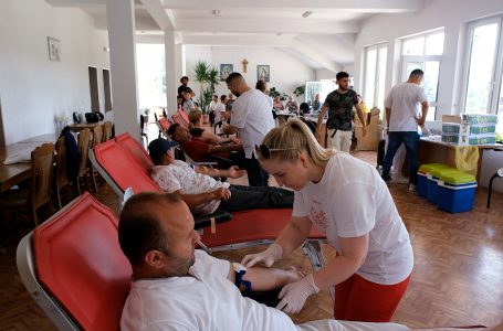 Në fshatin Doblibare, banorët dhurojnë gjak