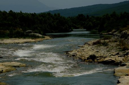 Lumi Drini i Bardhë në Rogovë të Hasit, vend magjepsës për tu freskuar