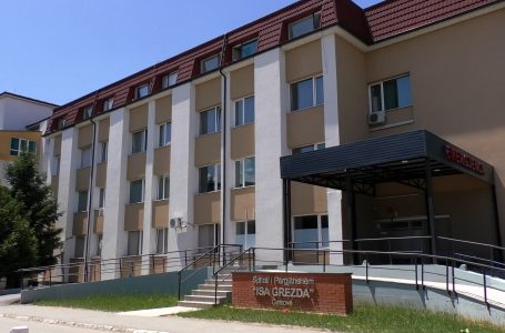 Rritje e lehtë e rasteve me COVID-19 në nivel vendi, në spitalin e Gjakovës situatë e qetë