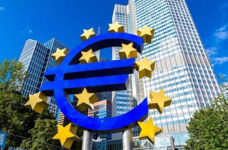 Eurozonë: Për herë të parë në 11 vjet, rritet norma e interesit