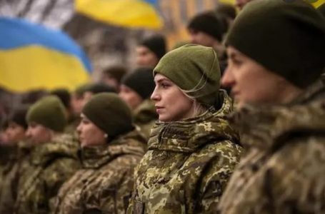 37 mijë gra ukrainase i janë bashkuar ushtrisë së Ukrainës
