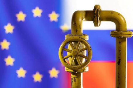 Bashkimi Evropian miratoi zyrtarisht embargon ndaj naftës ruse