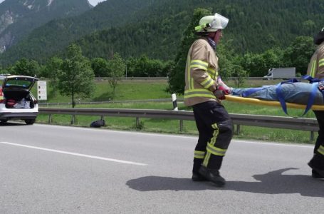 Treni del nga shinat në Gjermani, të paktën 3 të vdekur