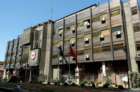 Gutaj: Rritja e çmimeve ka ndikuar në ngadalësimin e shumë punëve të iniciuara nga Komuna e Gjakovës