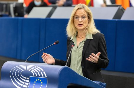 Ultimatum nuk ka, por nuk ka as integrim evropian pa marrëveshje mes Kosovë dhe Serbisë – Viola von Cramon për propozimin franko-gjerman