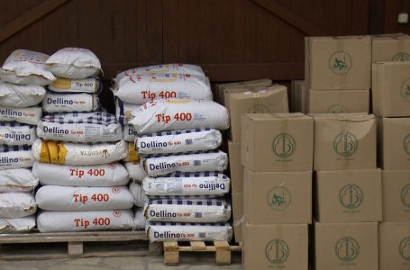 Shoqata “Bereqeti” në prag të festës së Kurban Bajramit shpërndan 50 pako ushqimore
